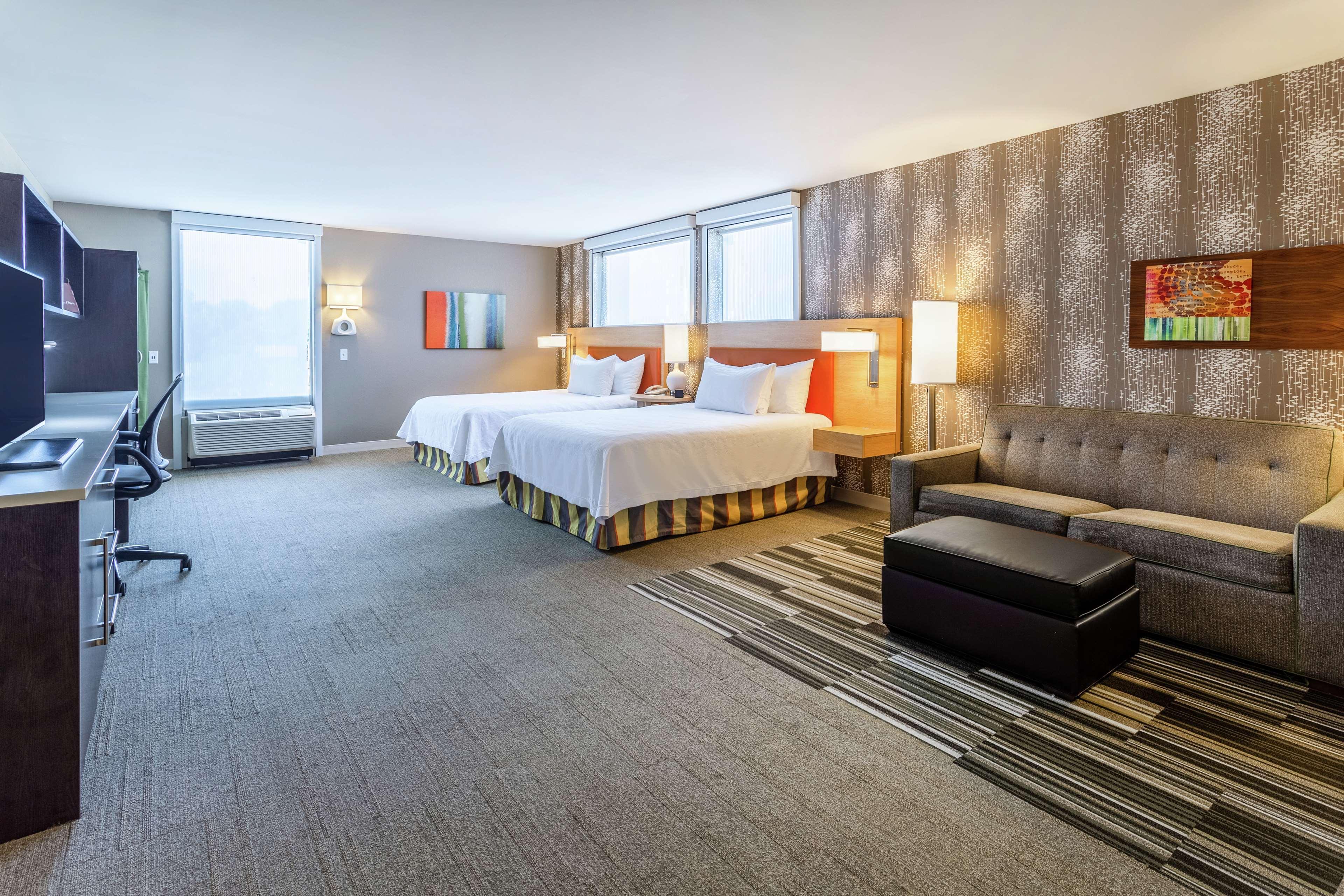 Home2 Hotel 3*